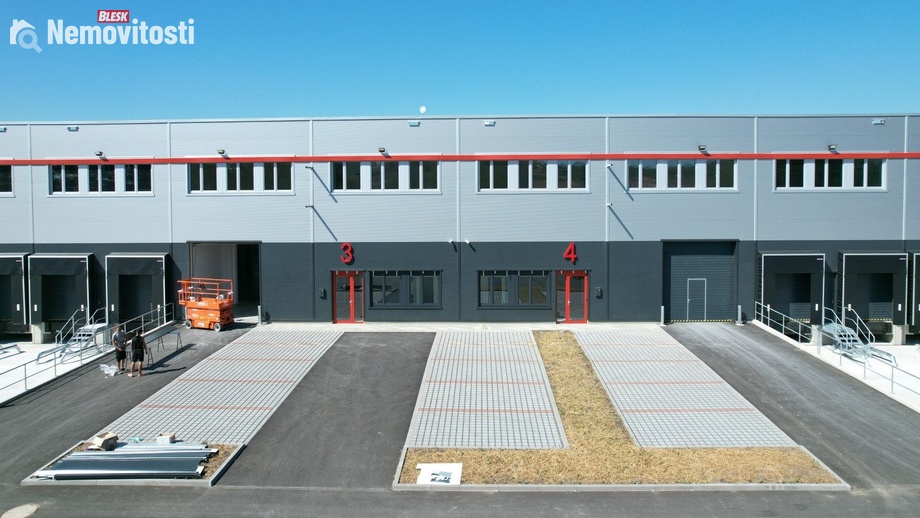 Pronájem výrobního prostoru 2 880 m², Mikulov