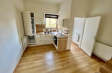 Pronájem bytu 1+1 30 m², Bolatice