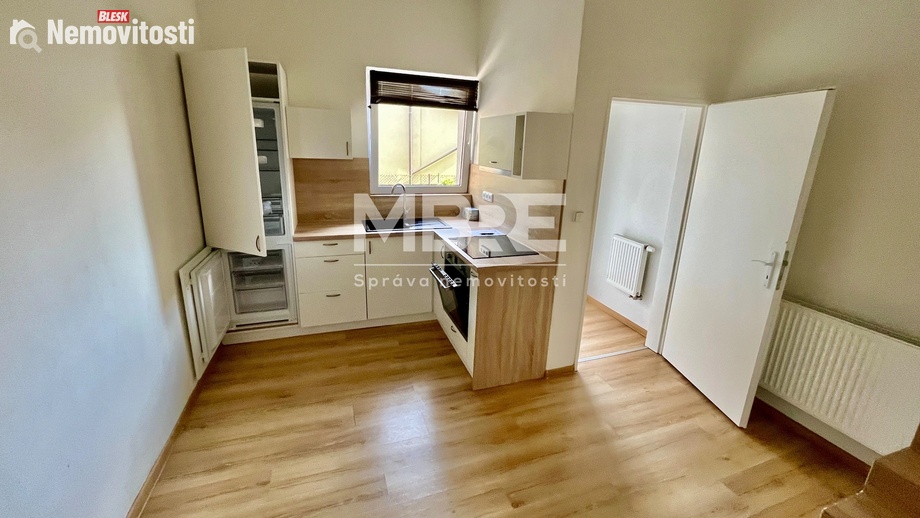 Pronájem bytu 1+1 30 m², Bolatice