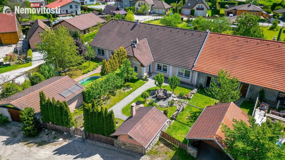 Prodej rodinného domu 230 m², Horní Skrýchov