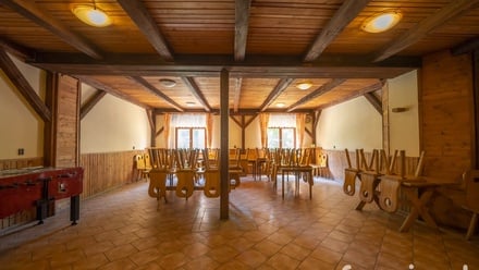 Prodej restaurace 1 593 m², Šatov
