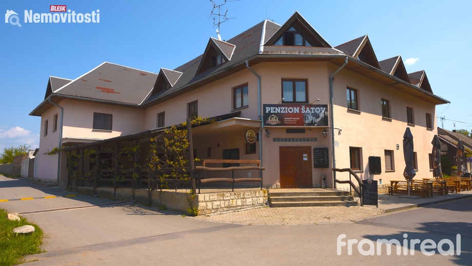 Prodej restaurace 1 593 m², Šatov