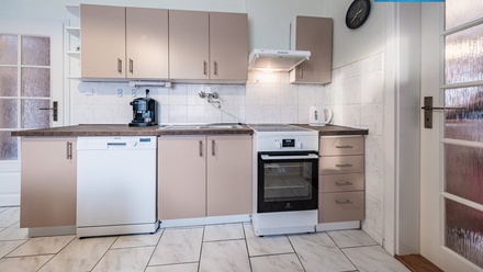 Pronájem rodinného domu 162 m², Vyžlovka