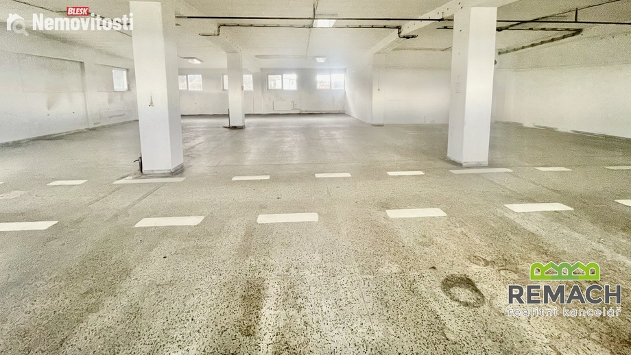 Pronájem skladu 950 m², Uherské Hradiště - Mařatice