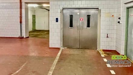 Pronájem skladu 1 100 m², Uherské Hradiště - Mařatice