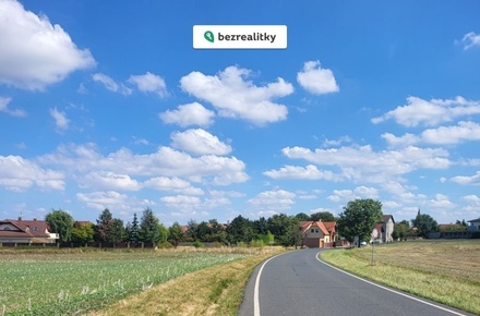 Prodej pole 4 212 m², Praha-Dolní Měcholupy