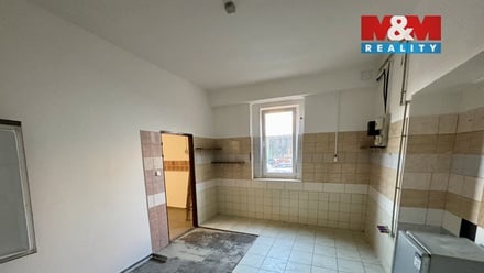 Pronájem skladu 220 m², Hostomice