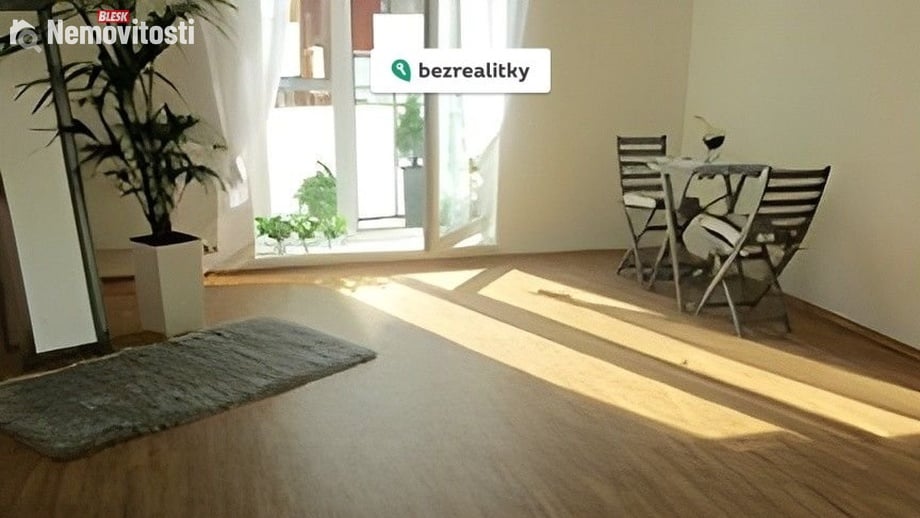 Prodej bytu 1+kk 36 m², Praha 12