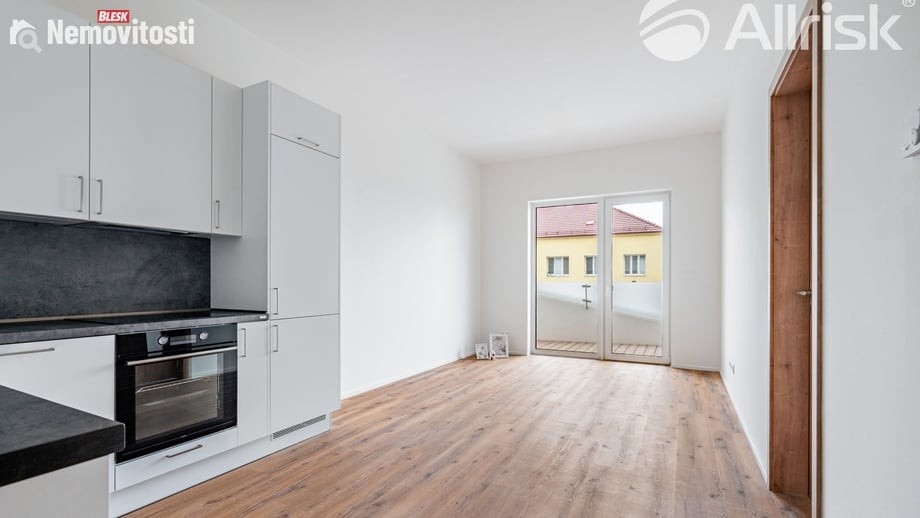 Pronájem bytu 3+kk 65 m², Brno - Komárov
