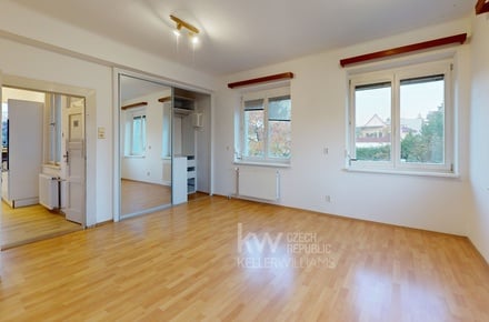 Pronájem bytu 2+1 55 m², Praha - Modřany
