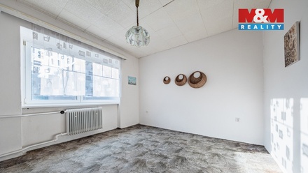 Prodej rodinného domu 780 m², Račetice
