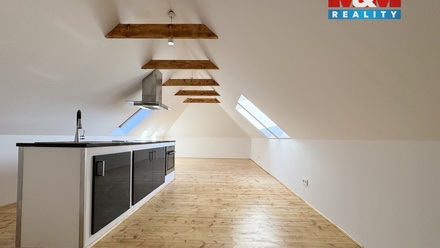 Pronájem bytu 2+kk 51 m², Velešín