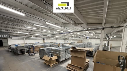 Pronájem skladu 3 922 m², Praha