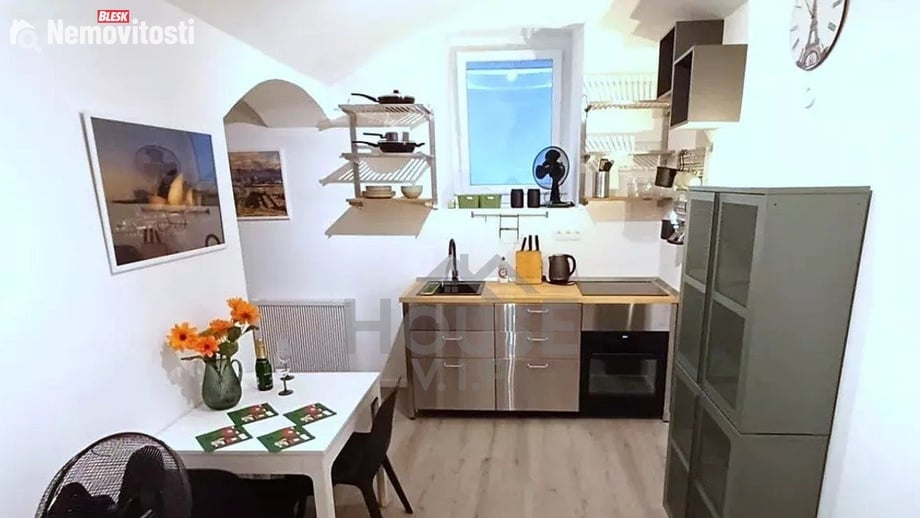 Prodej bytu 2+kk 39 m², Praha - Žižkov