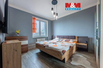 Pronájem bytu 3+1 84 m², Bukovany