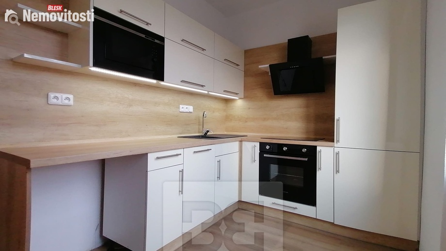 Pronájem bytu 1+1 40 m², Ostrava - Poruba