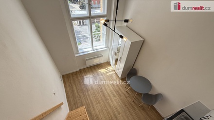 Pronájem bytu 1+kk 35 m², Praha 5