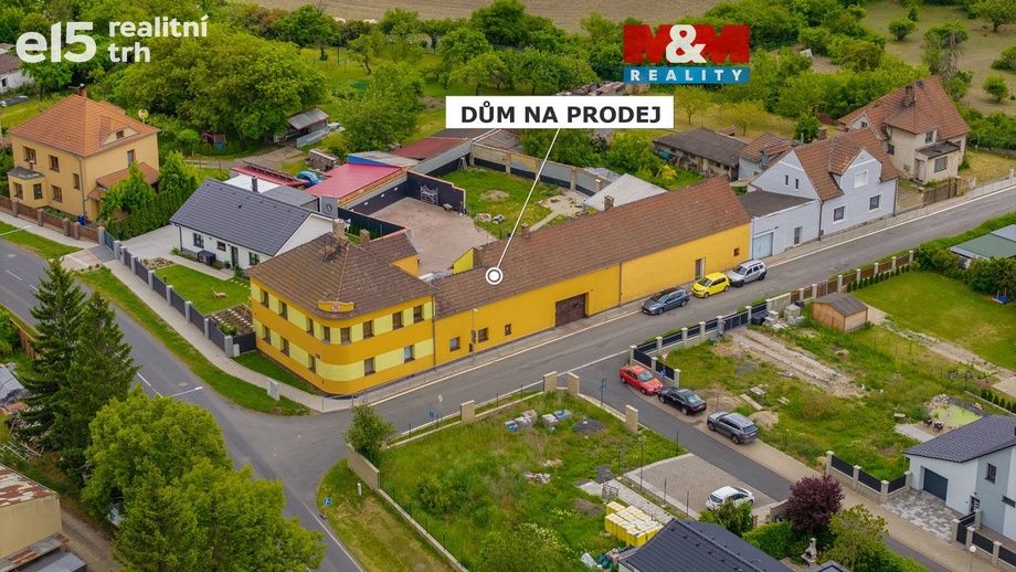 Prodej činžovního domu 732 m², Černčice