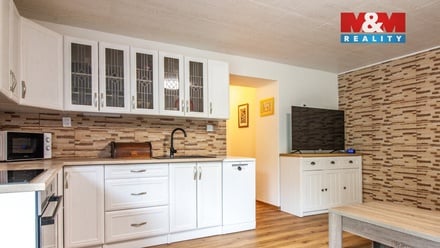 Prodej rodinného domu 216 m², Doksy