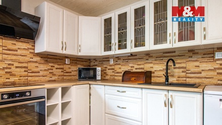 Prodej rodinného domu 216 m², Doksy