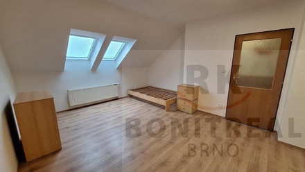 Pronájem bytu 1+1 40 m², Rebešovice