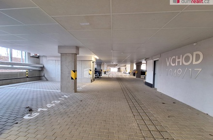 Pronájem garáže 12 m², Praha 9