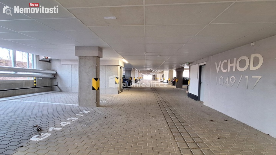 Pronájem garáže 12 m², Praha 9