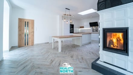 Pronájem rodinného domu 233 m², Křešice - Zahořany