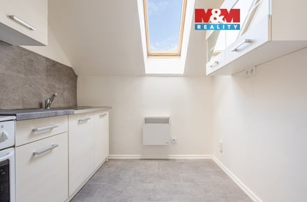 Pronájem bytu 1+1 34 m², Brniště