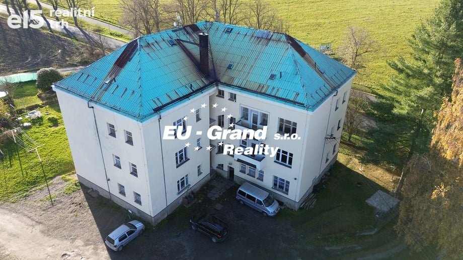 Prodej činžovního domu 1 165 m², Šluknov