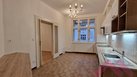 Pronájem bytu 3+1 94 m², Praha 3