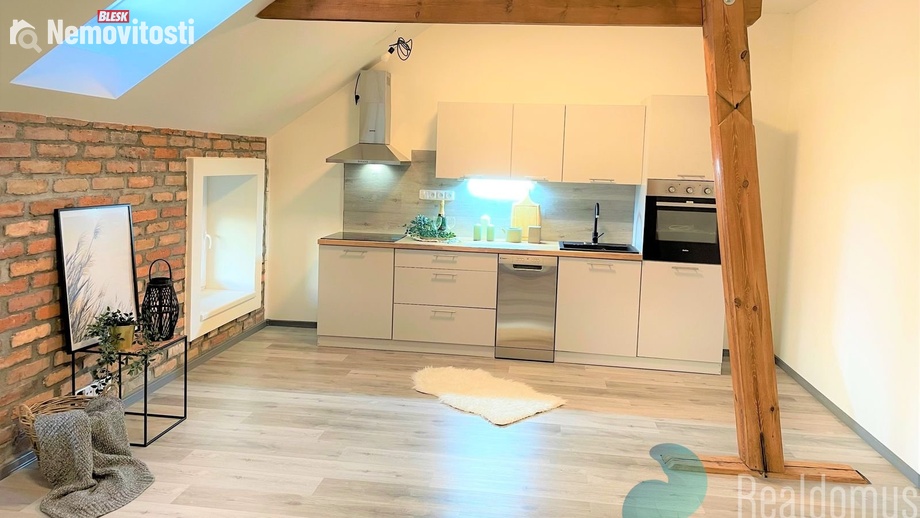 Pronájem bytu 3+1 70 m², Borovany