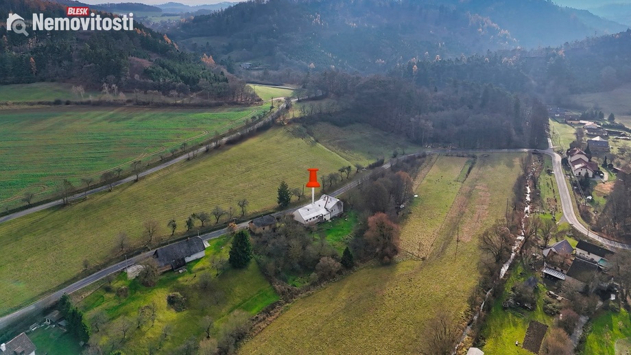 Pronájem rodinného domu 240 m², Bouzov