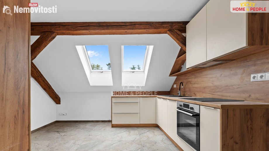 Pronájem bytu 3+kk 44 m², Chrášťany