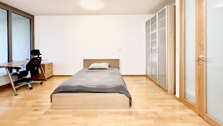 Pronájem bytu 1+kk 52 m², Praha 9