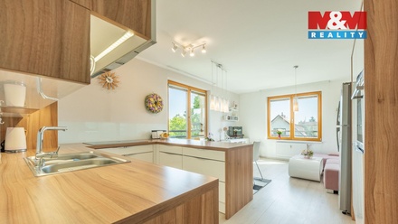 Prodej bytu 4+kk 95 m², Průhonice