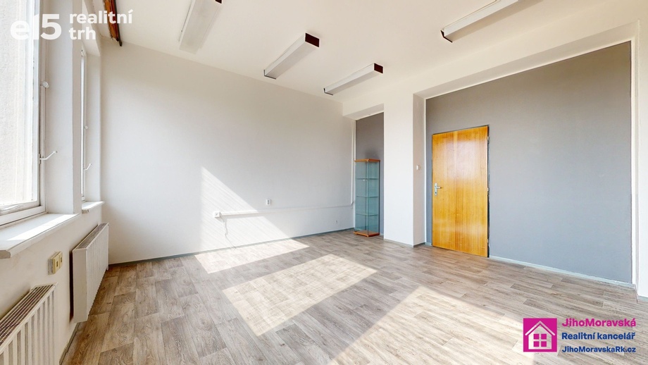 Pronájem kanceláře 19 m², Velké Bílovice