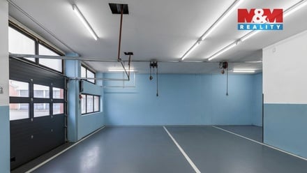 Pronájem obchodního prostoru 350 m², Kladno