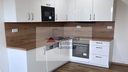 Pronájem bytu 3+kk 65 m², České Budějovice 2