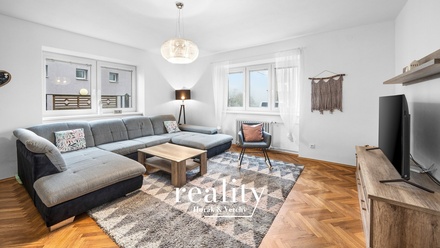 Pronájem rodinného domu 197 m², Únanov