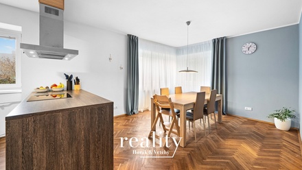 Pronájem rodinného domu 197 m², Únanov