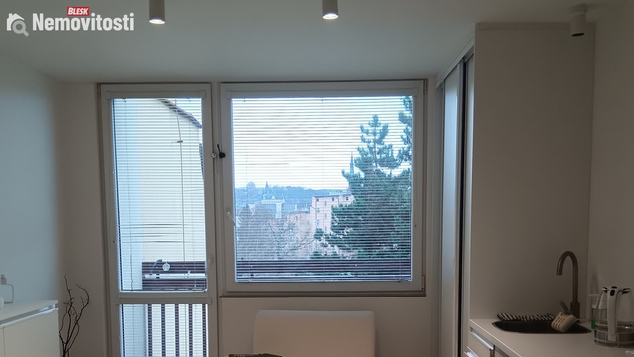 Pronájem bytu 1+kk 26 m², Teplice
