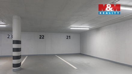 Pronájem garážového stání 14 m², Benešov