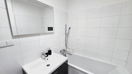 Pronájem bytu 2+kk 50 m², Město