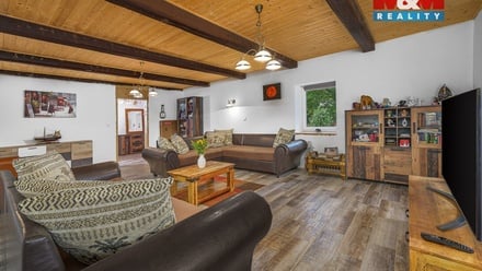 Prodej rodinného domu 200 m², Kladruby nad Labem