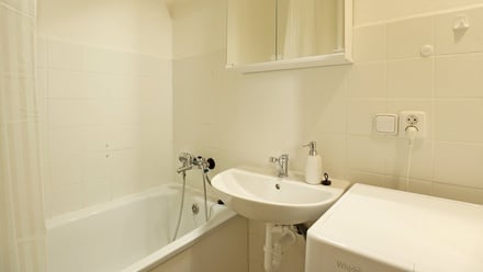 Pronájem bytu 1+kk 33 m², Brno - Nový Lískovec