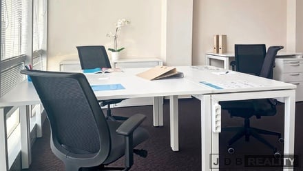 Pronájem kanceláře 75 m², Praha - Nusle