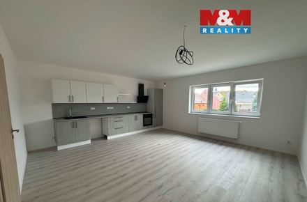 Pronájem bytu 3+kk 67 m², Hrádek nad Nisou