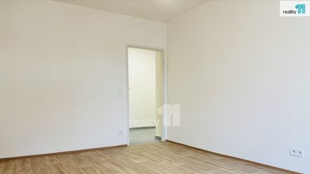 Pronájem bytu 3+kk 75 m², Praha 3