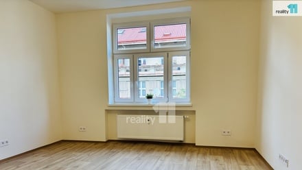 Pronájem bytu 3+kk 75 m², Praha 3
